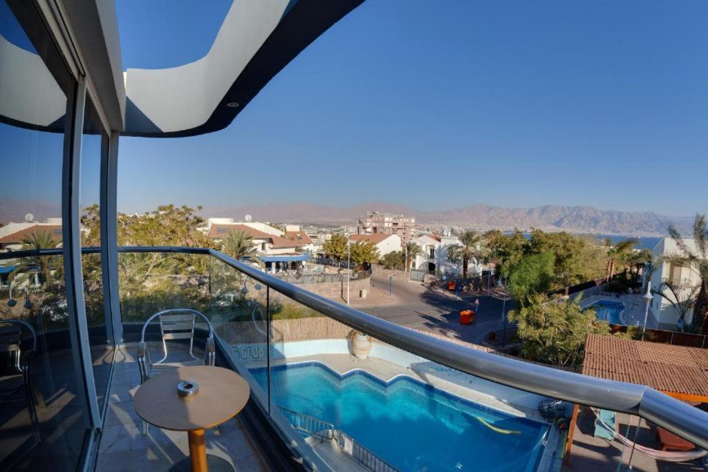 Custo Club Hotel Eilat Exterior photo
